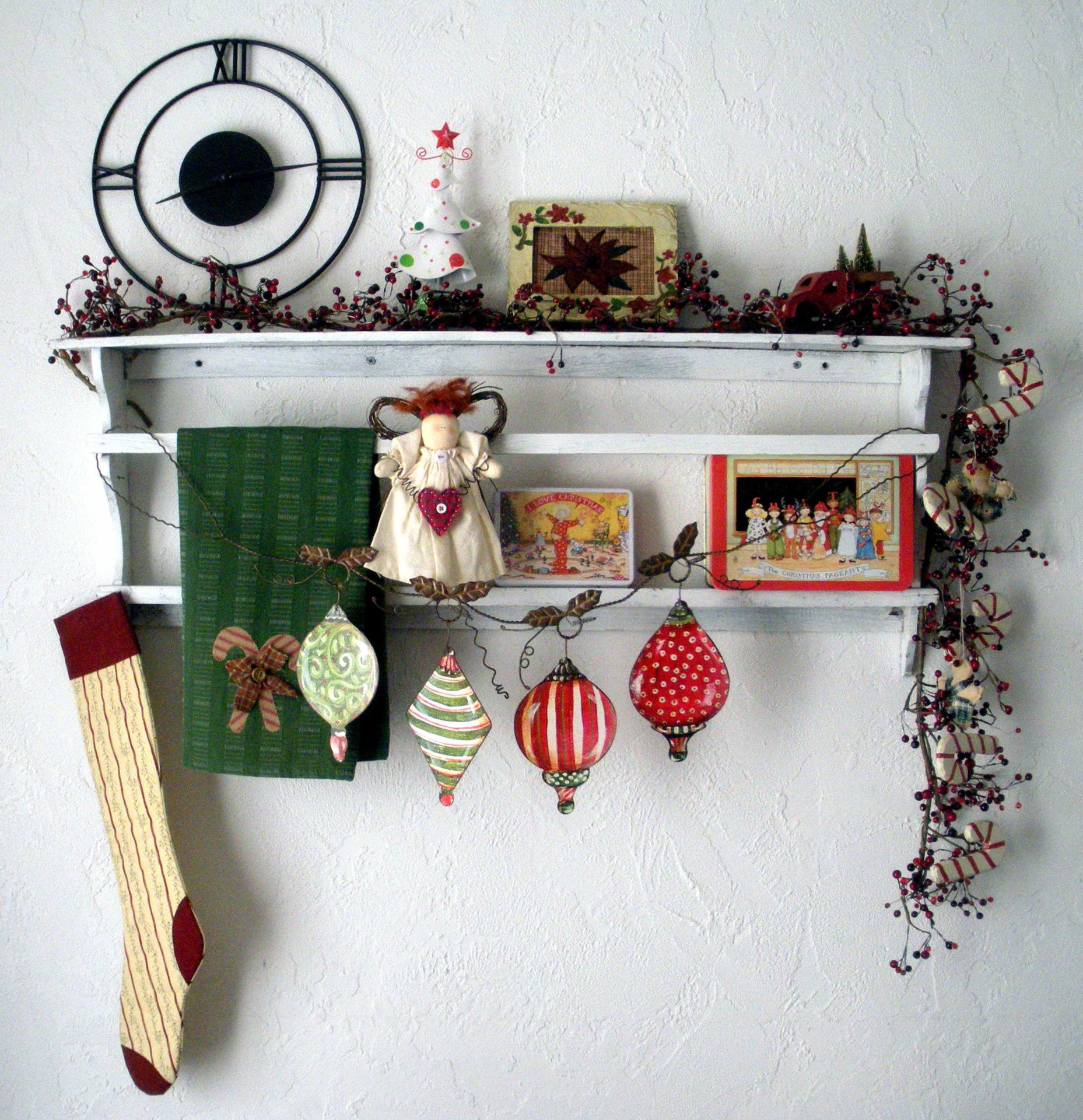 6 Holiday Decorating Tips for Your Space
