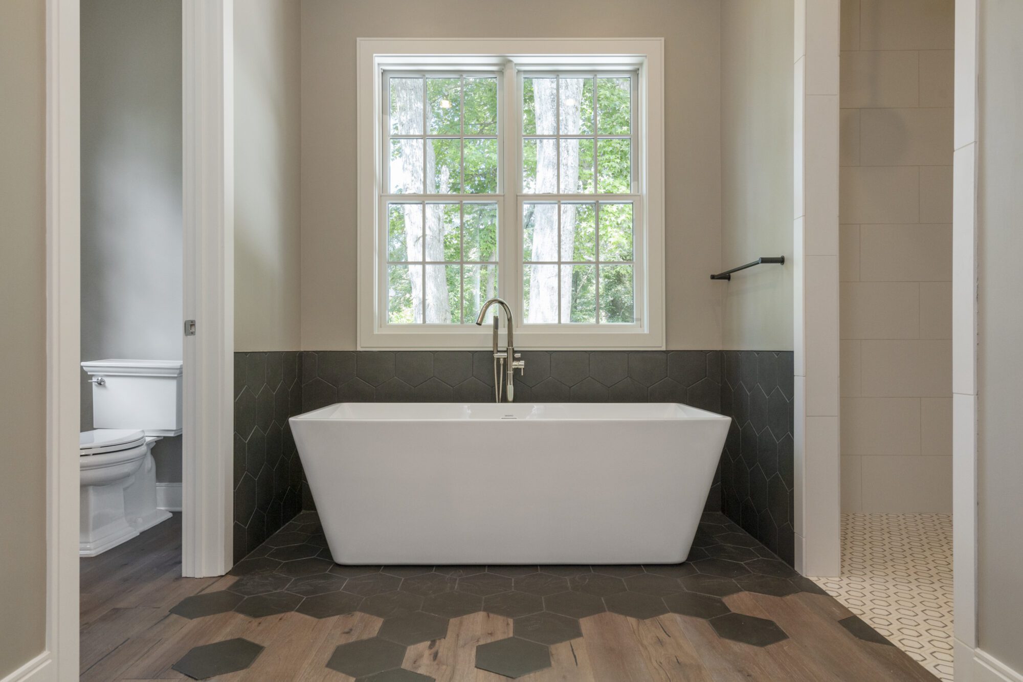 Luxury freestanding jetted bathtubs, Home spa experience